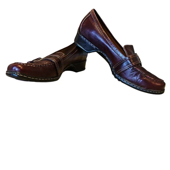 Sofft Brown Leather Low Heel Slip-On Loafers w/Buckle - Picture 2 of 6